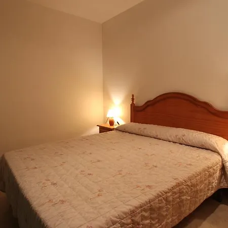 Hotel El Delfin Torroella De Montgri
