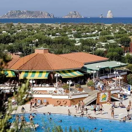 El Delfin 2*